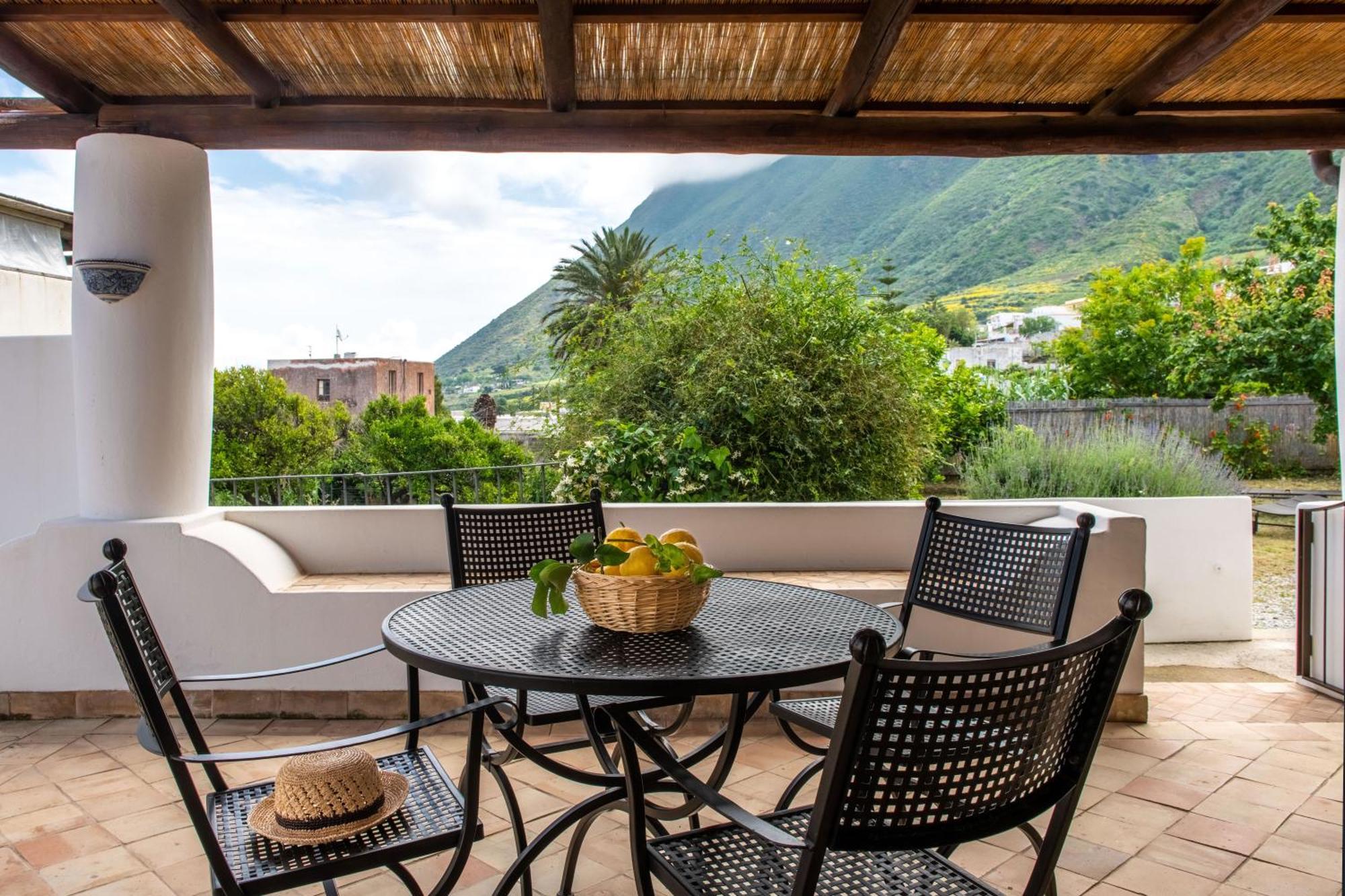 Vico San Lorenzo - Camere A Salina Malfa  Bagian luar foto
